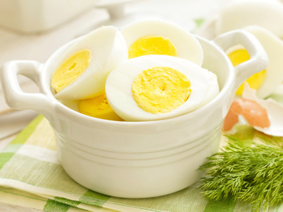 Яйца в пикантен сос