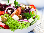 Бели, зелени и червени салати за Великден