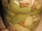 Зелен или жълт фасул в буркан