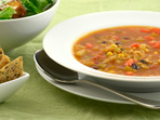 Веджи супа с червен фасул