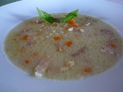 Ечемичена супа с бекон