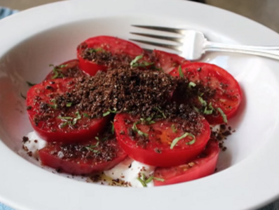 "Мръсна" доматена салата