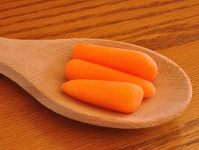 Глазирани бейби моркови