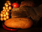 Пълнен хляб с моцарела, шунка и сушени домати
