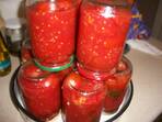 Стерилизирани цели и нарязани домати