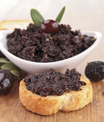 Тапенада - най-вкусната разядка от маслини и каперси