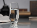 Какво ще стане, ако пием по половин литър вода преди хранене?